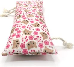 Wasbaar En Hervulbaar Catnip Speelkussen ‘LENTE’ Voor Je Kat – Ecologisch En Plastiekvrij – 30 Cm Lang – Met Uniek Maaknummer – Made In Belgium!